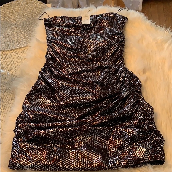 Express Dresses & Skirts - NWT Express Dress Sparkly Medium Strapless Lined